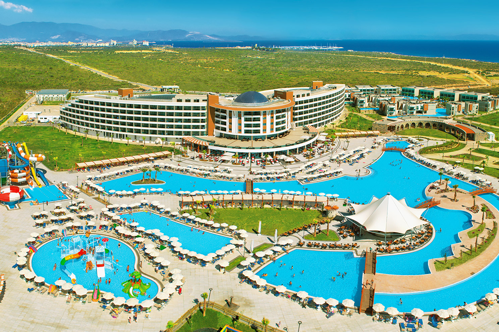 Aquasis De Luxe Resort & Spa 